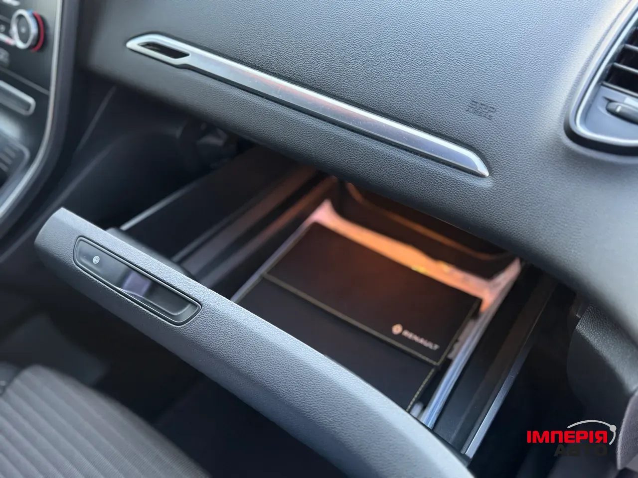 Renault Scenic - фото 29