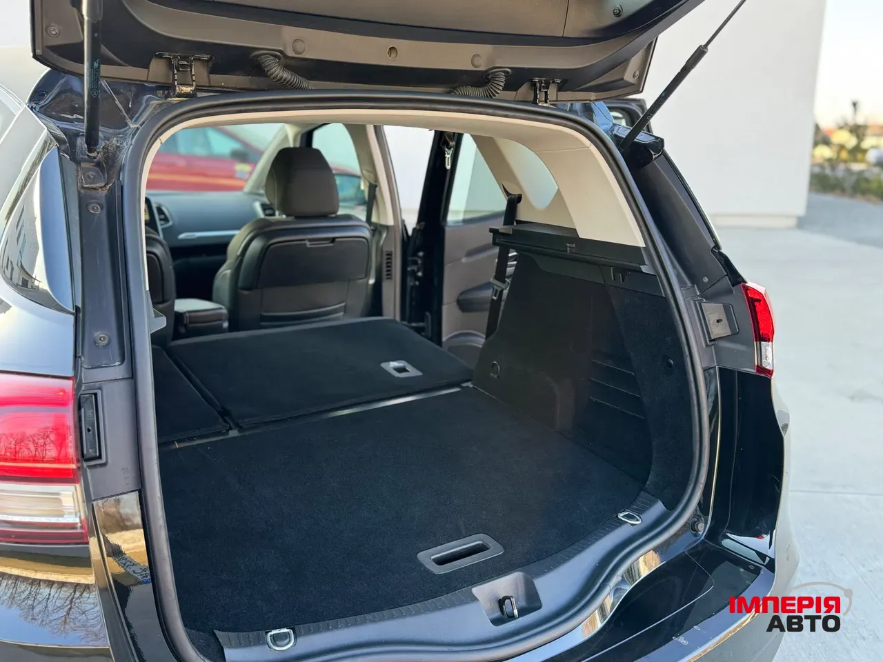 Renault Scenic - фото 25