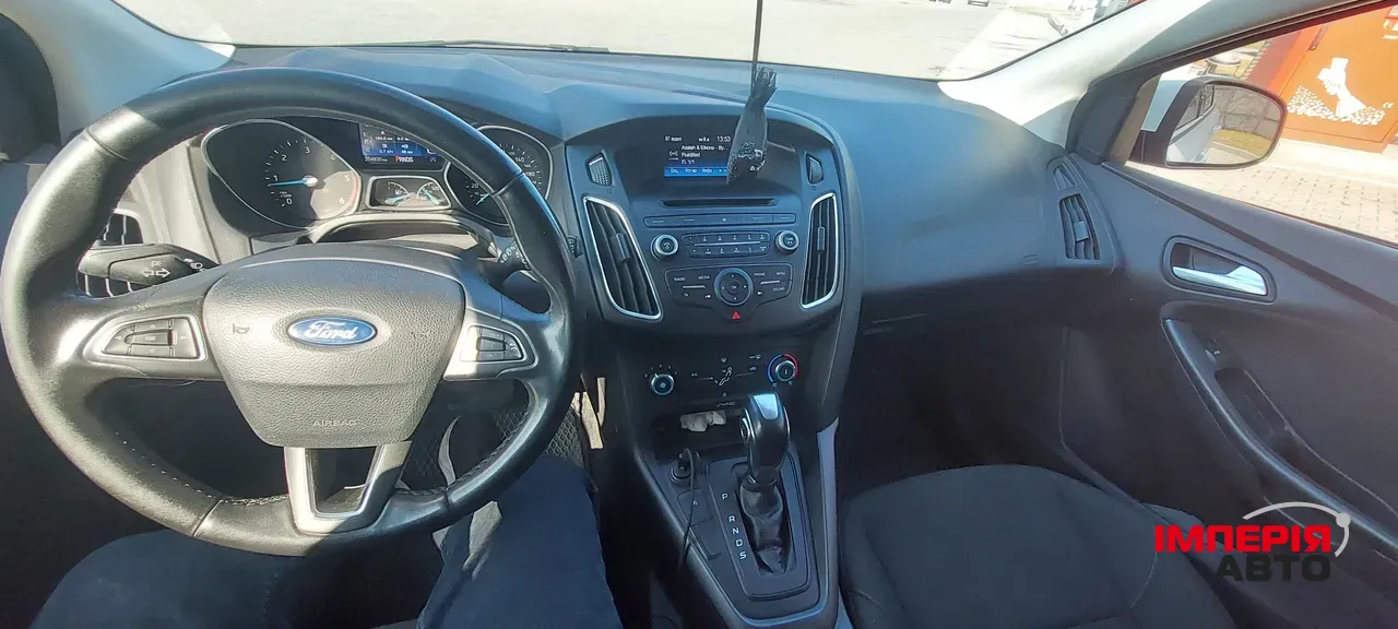 Ford Focus - фото 7
