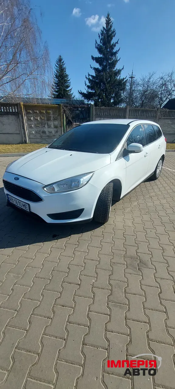 Ford Focus - фото 1