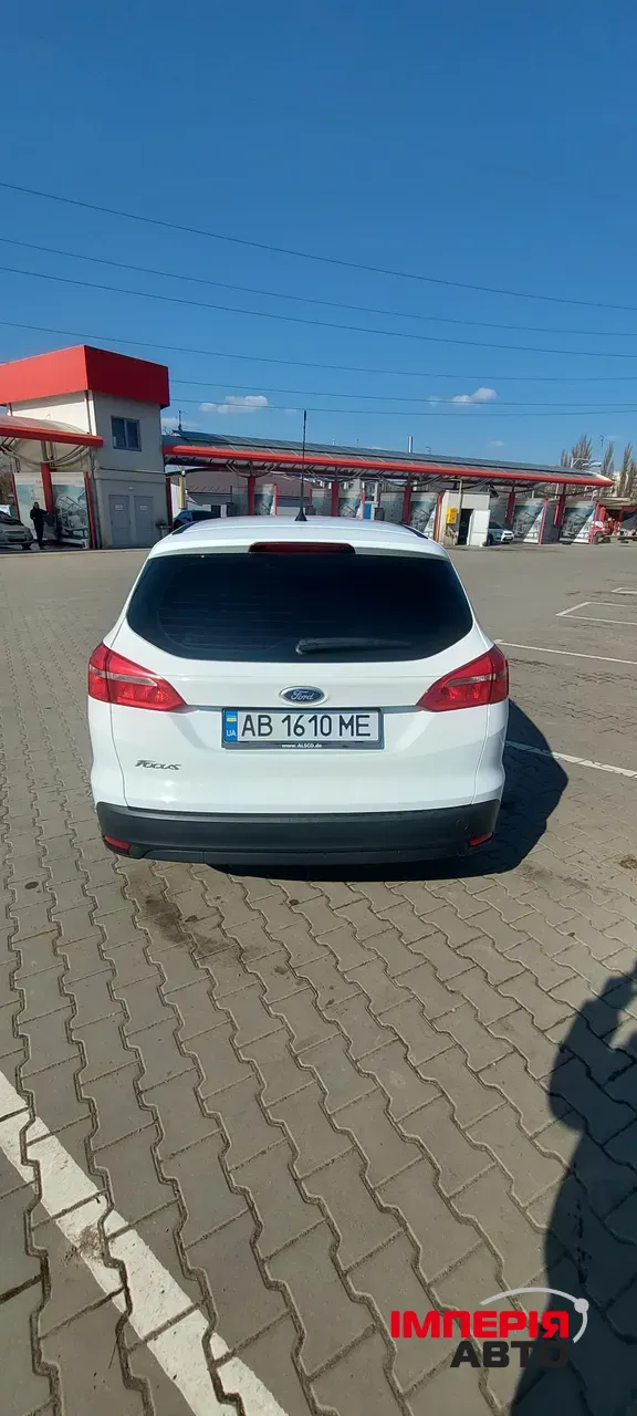 Ford Focus - фото 2