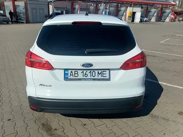 Ford Focus - фото 2