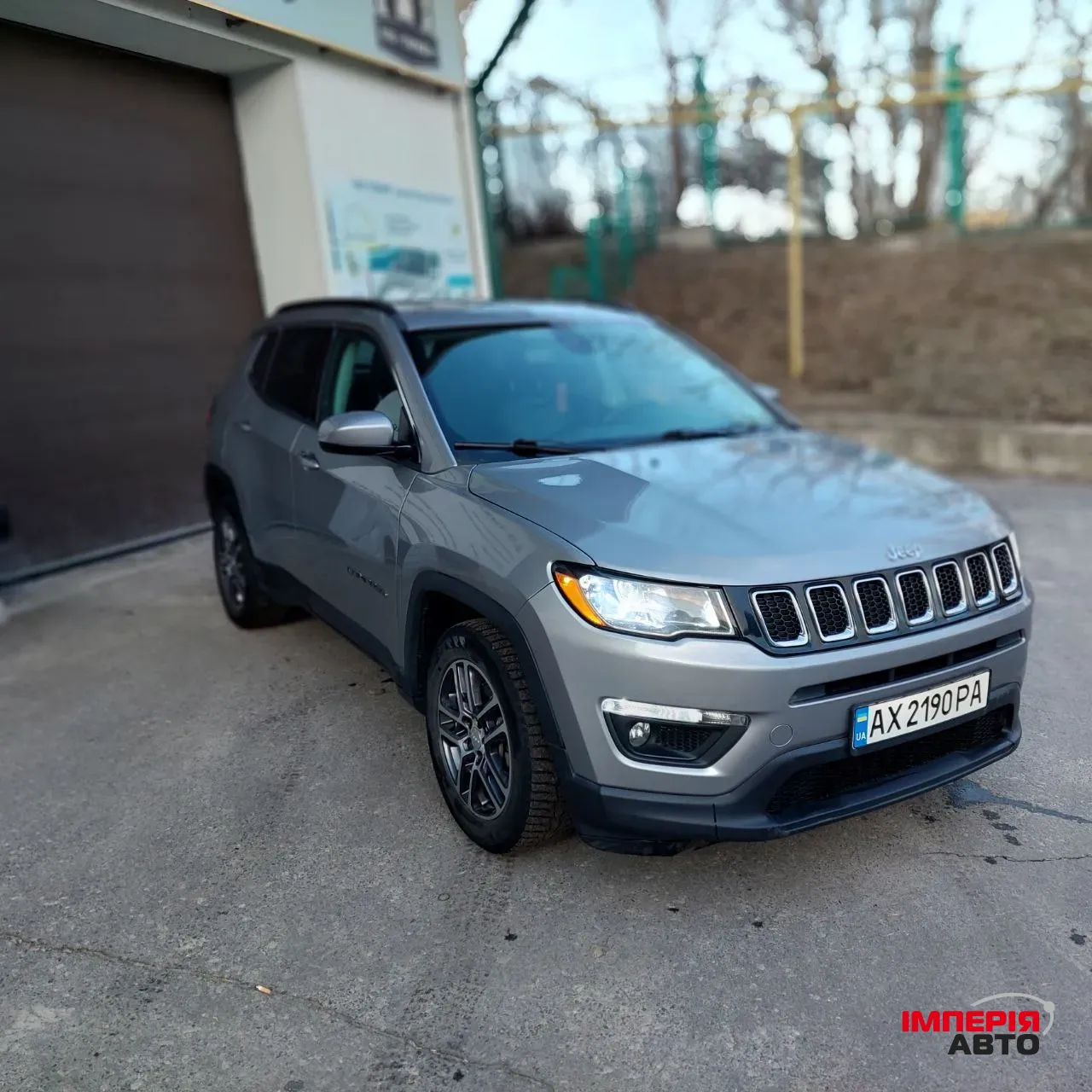 Jeep Compass - фото 1