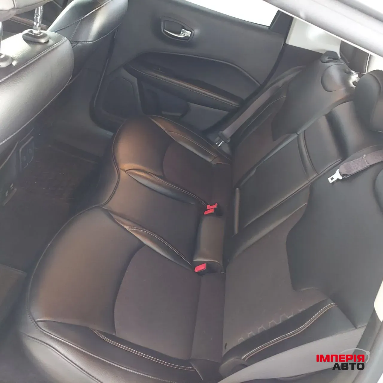 Jeep Compass - фото 8