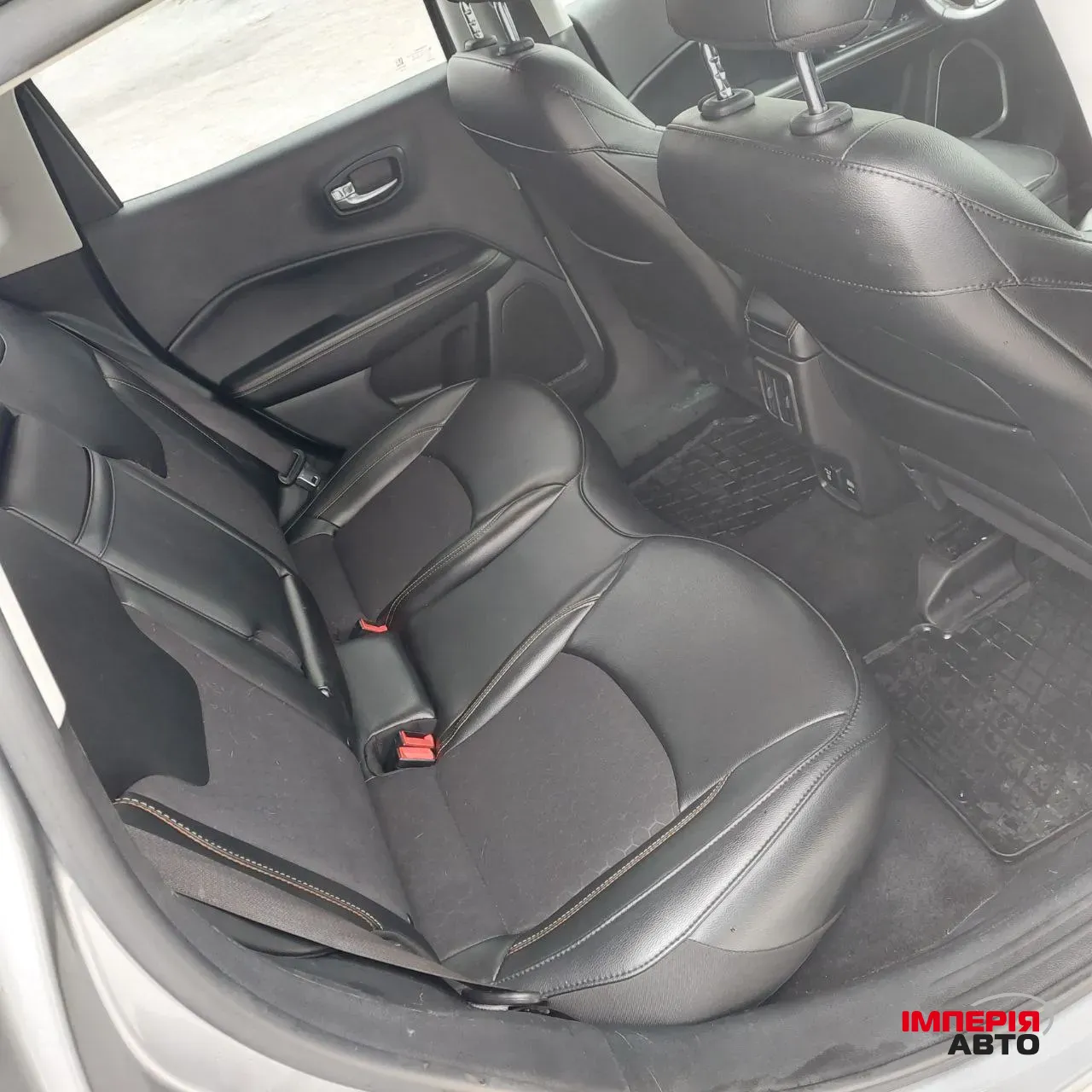 Jeep Compass - фото 11