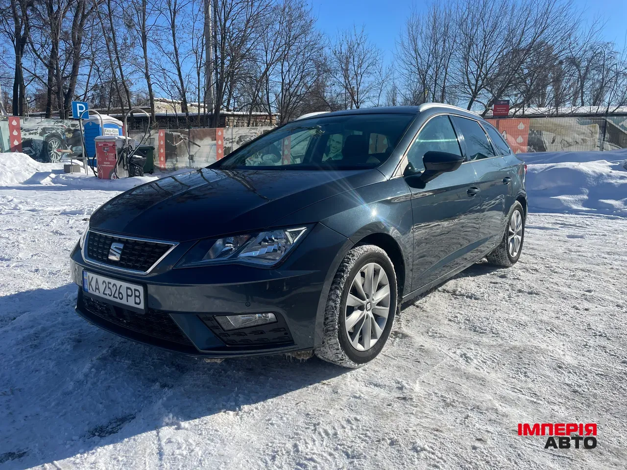 SEAT Leon - фото 1