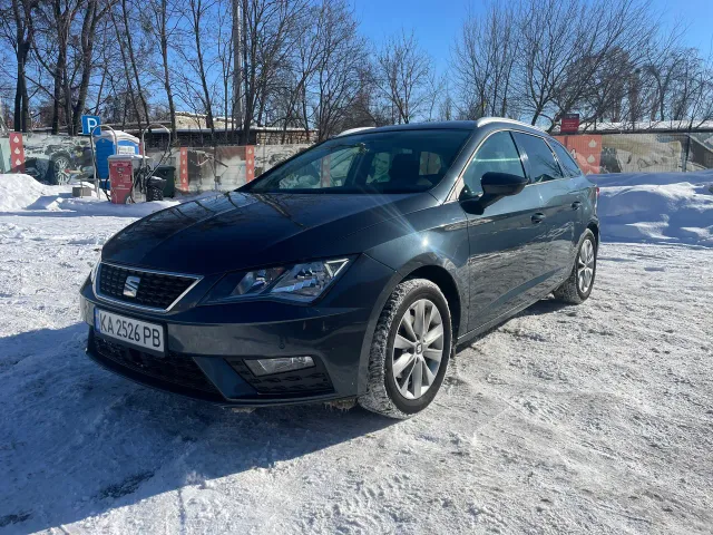 SEAT Leon - фото 1