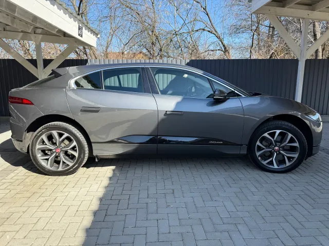 Jaguar I-Pace - фото 2