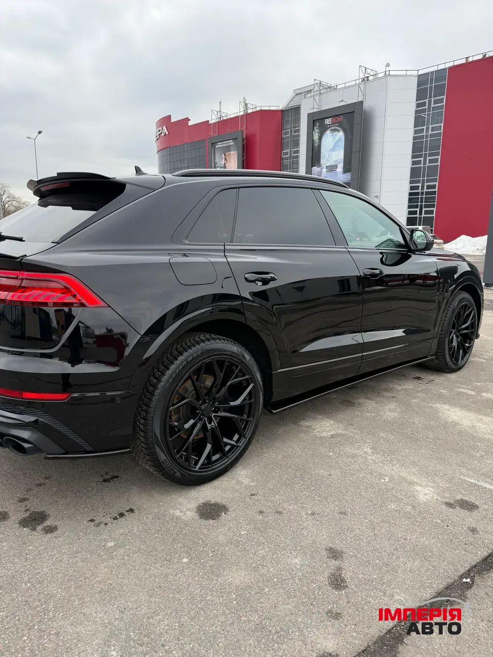 Audi SQ8 - фото 9