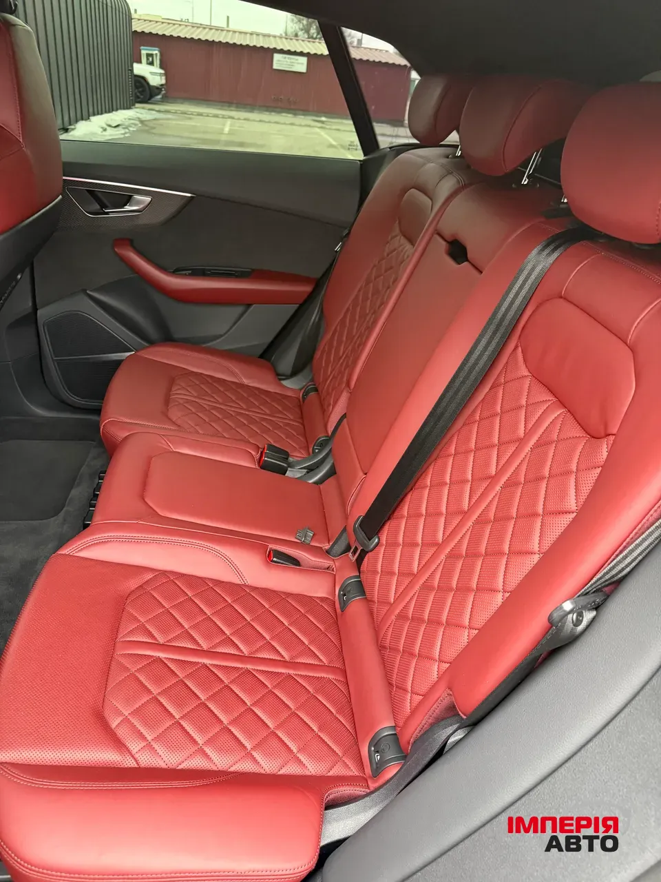 Audi SQ8 - фото 16