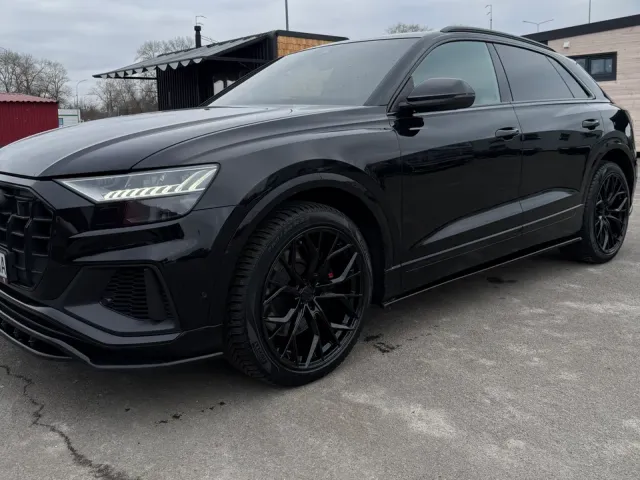 Audi SQ8 - фото 2