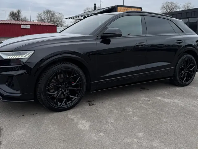 Audi SQ8 - фото 4