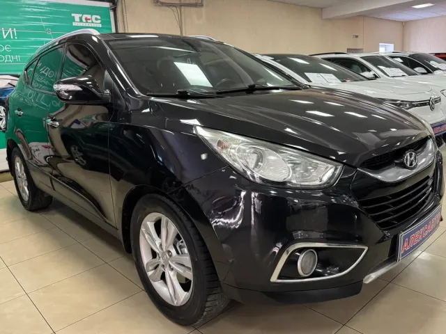 Hyundai ix35 - фото 1