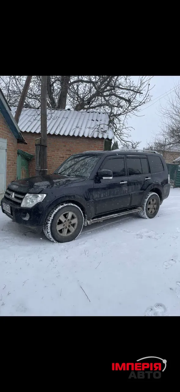 Mitsubishi Pajero - фото 2