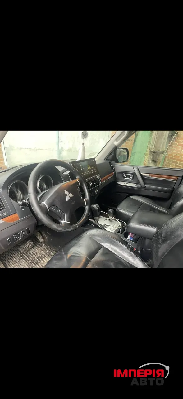 Mitsubishi Pajero - фото 10