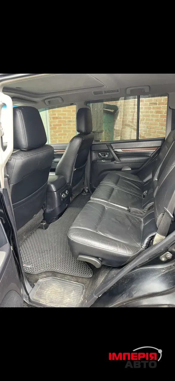 Mitsubishi Pajero - фото 5