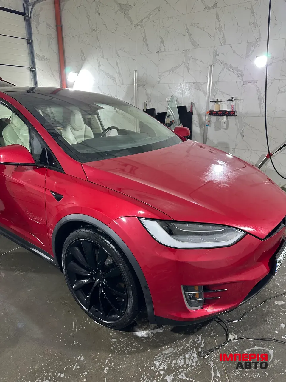 Tesla Model X - фото 2