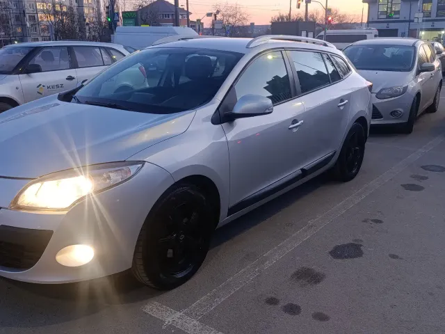 Renault Megane - фото 3