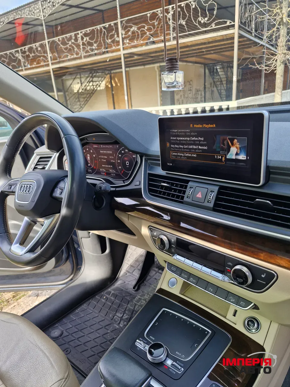 Audi Q5 - фото 16