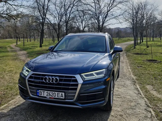 Audi Q5 - фото 3