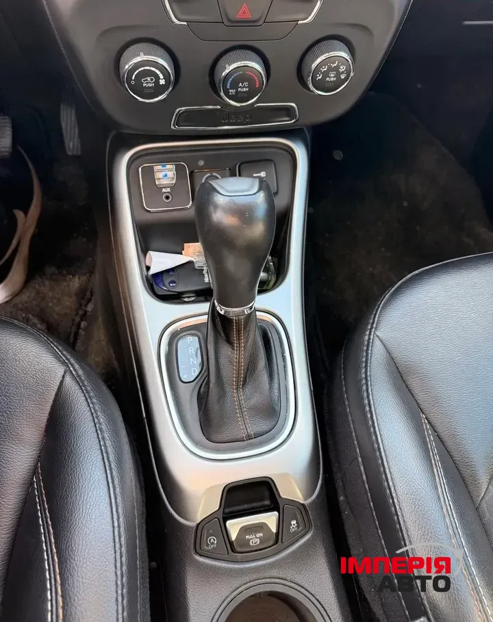 Jeep Compass - фото 10