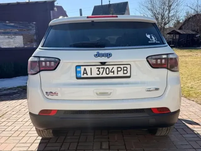 Jeep Compass - фото 4