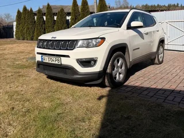 Jeep Compass - фото 1