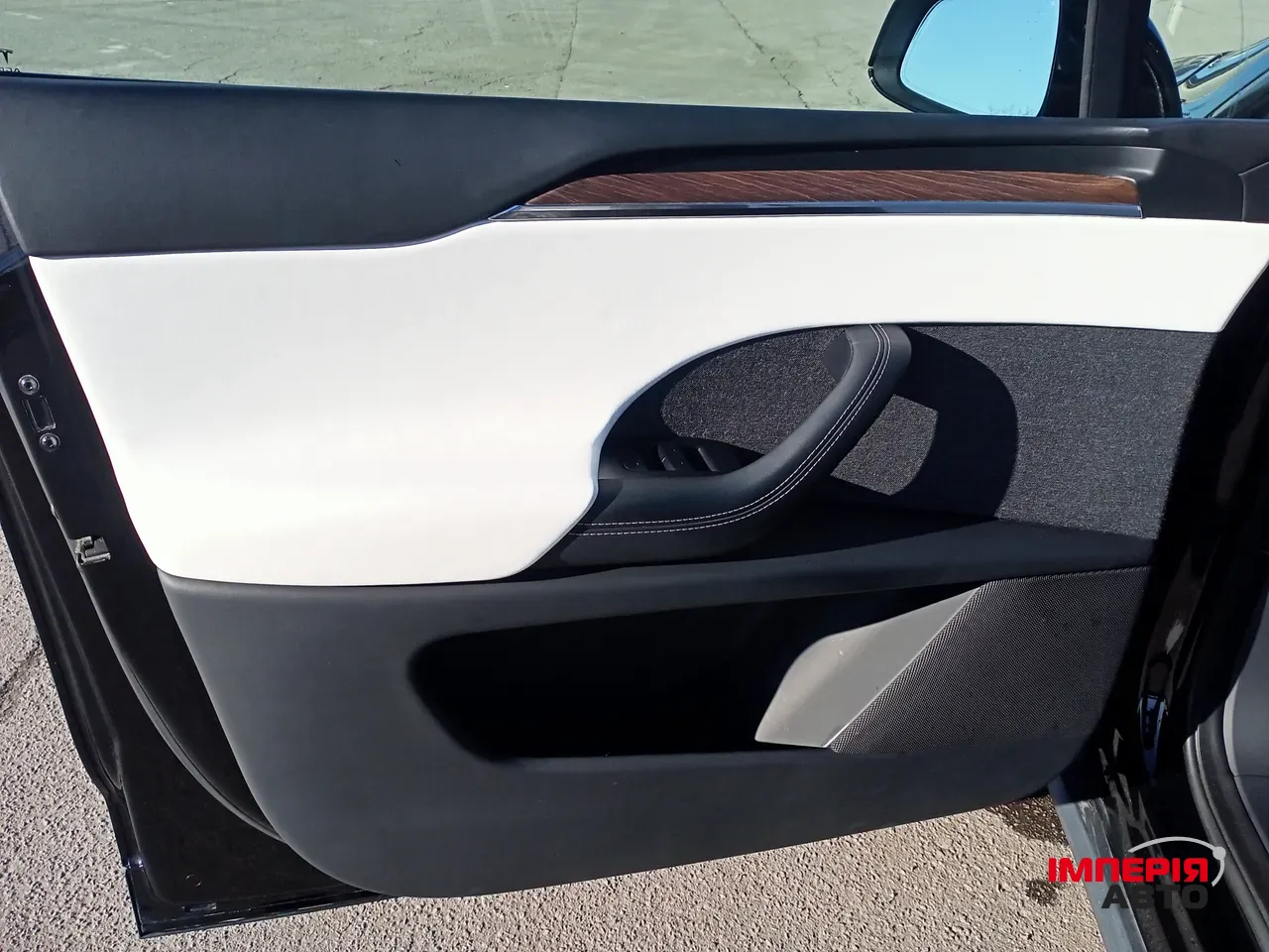 Tesla Model X - фото 44