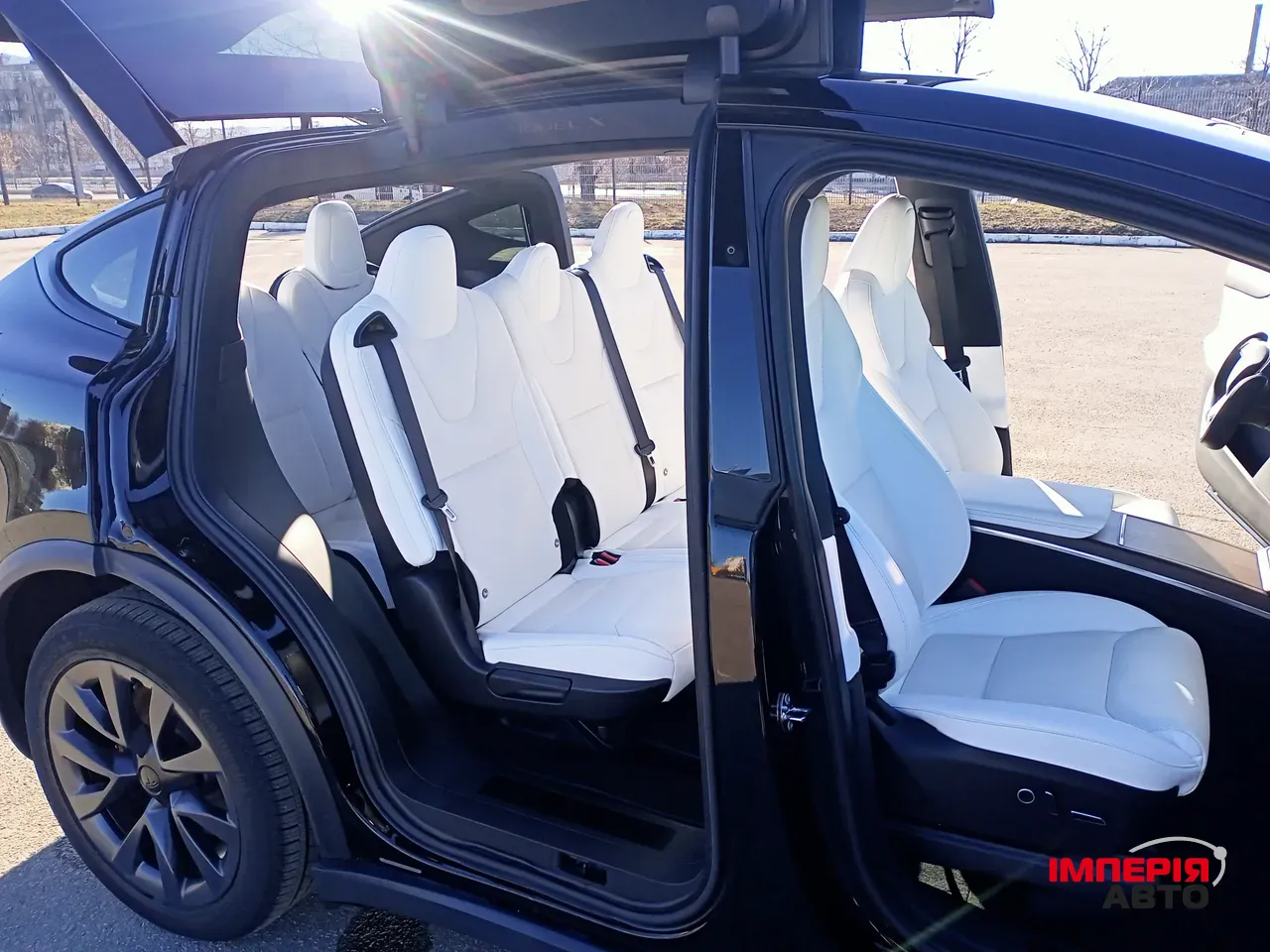 Tesla Model X - фото 40