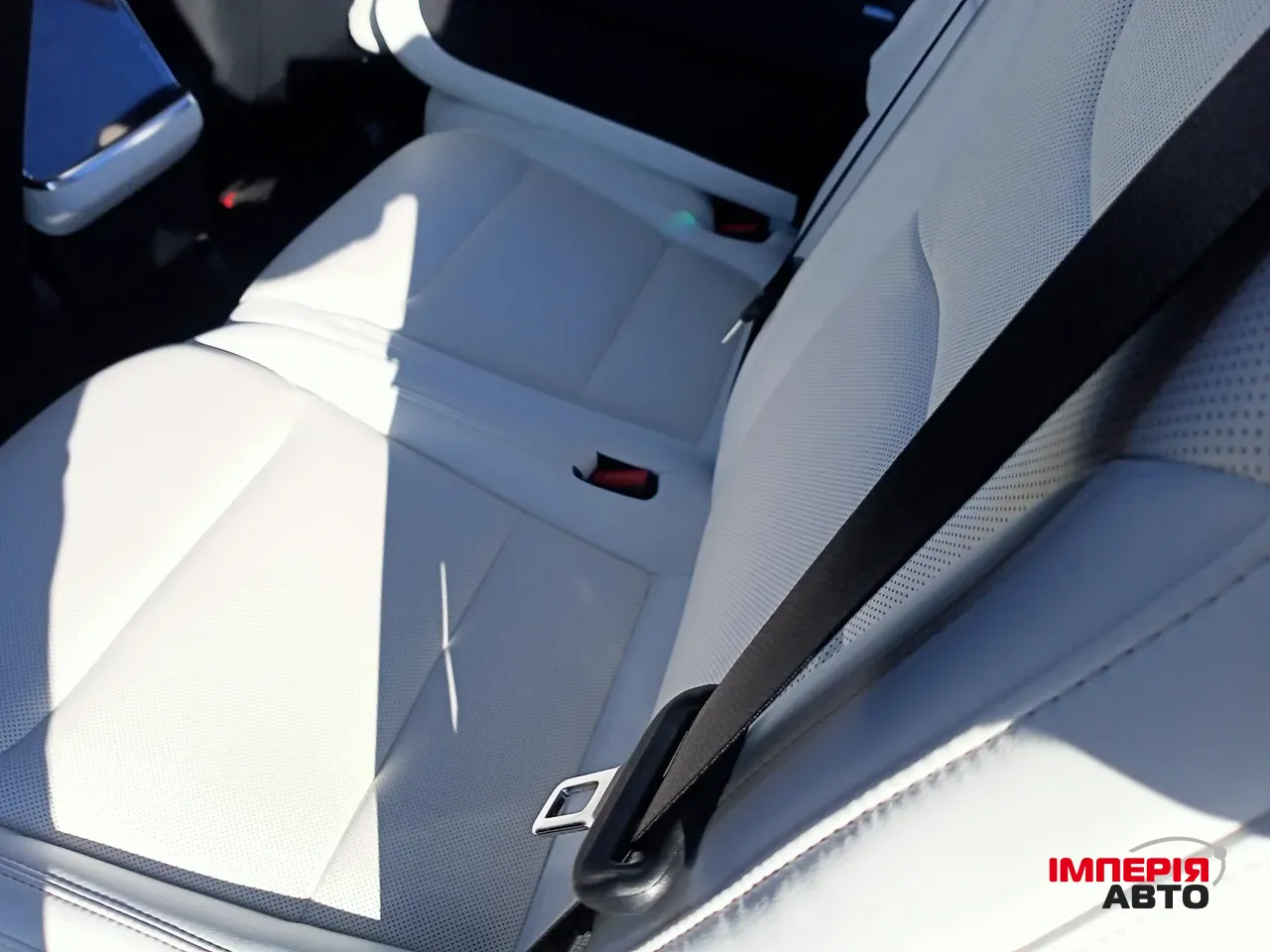 Tesla Model X - фото 39