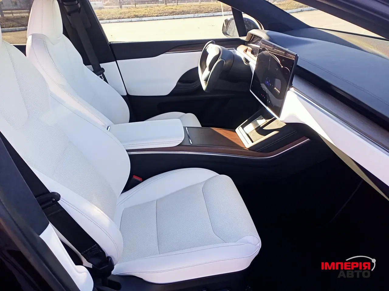 Tesla Model X - фото 9