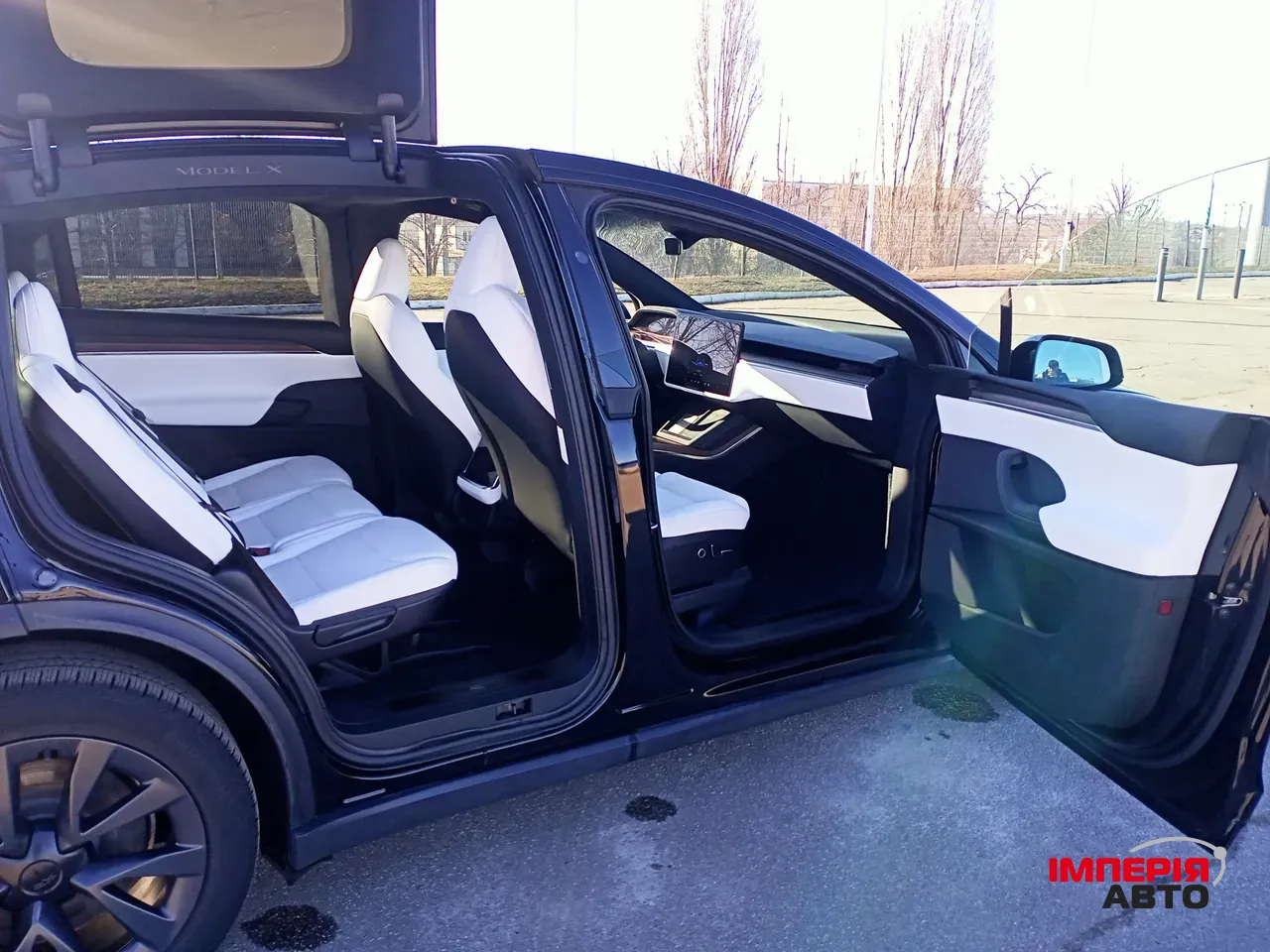 Tesla Model X - фото 8