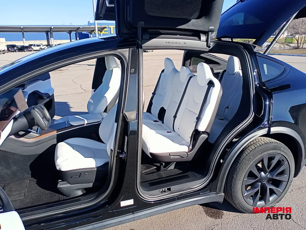 Tesla Model X - фото 16