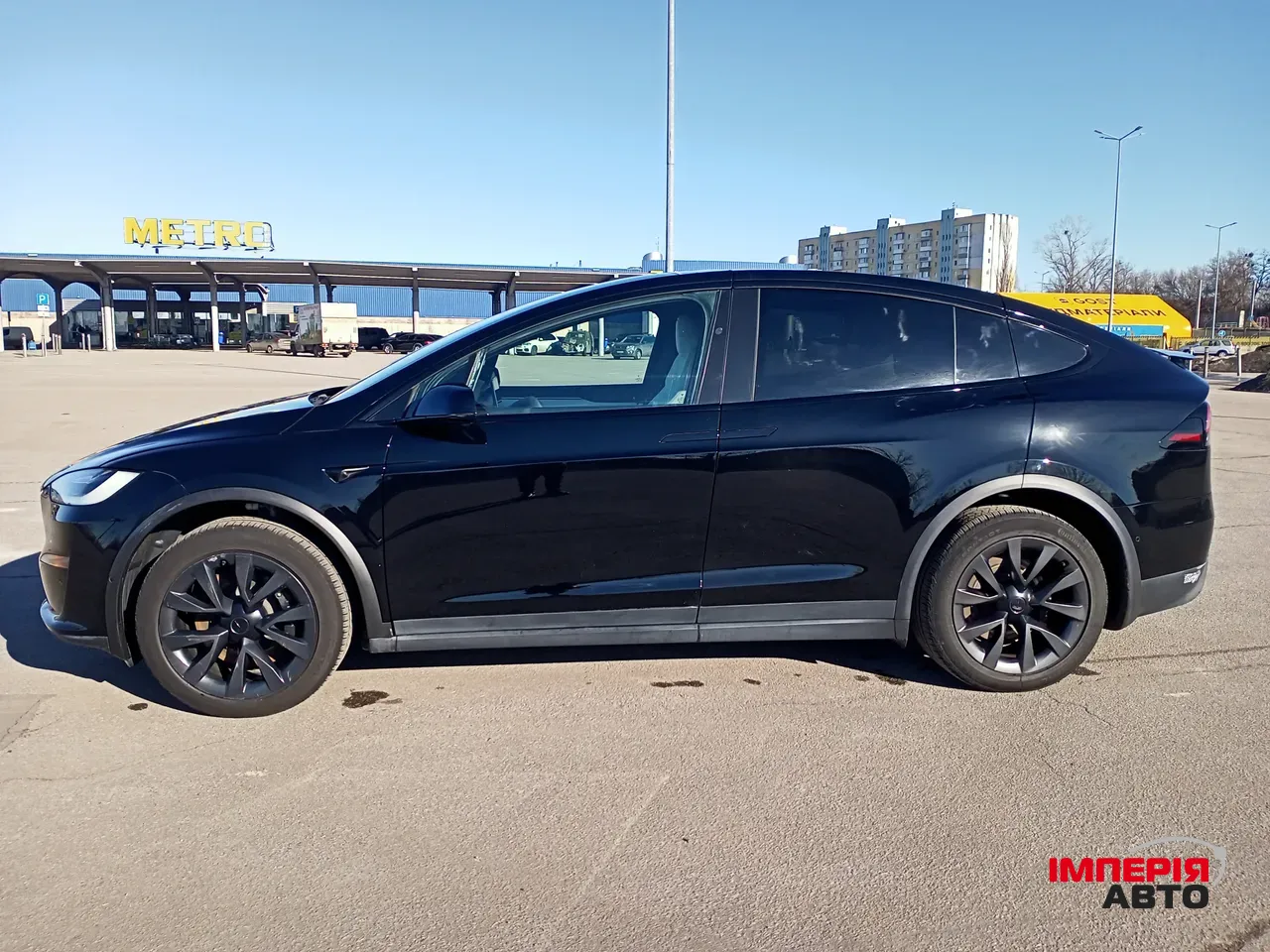 Tesla Model X - фото 36