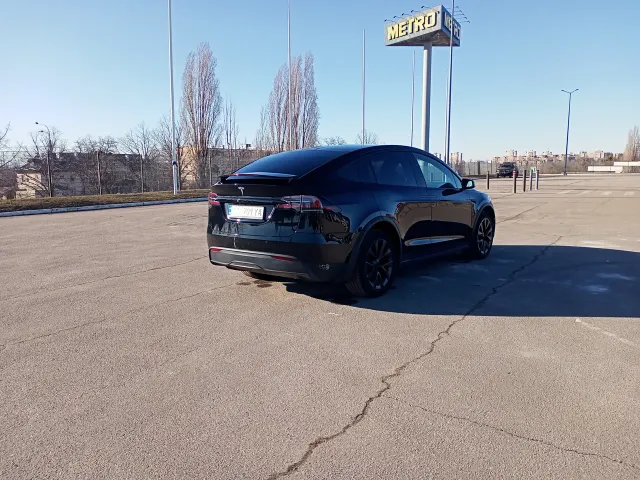 Tesla Model X - фото 5