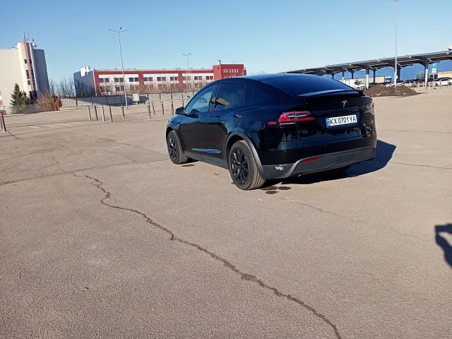 Tesla Model X - фото 4