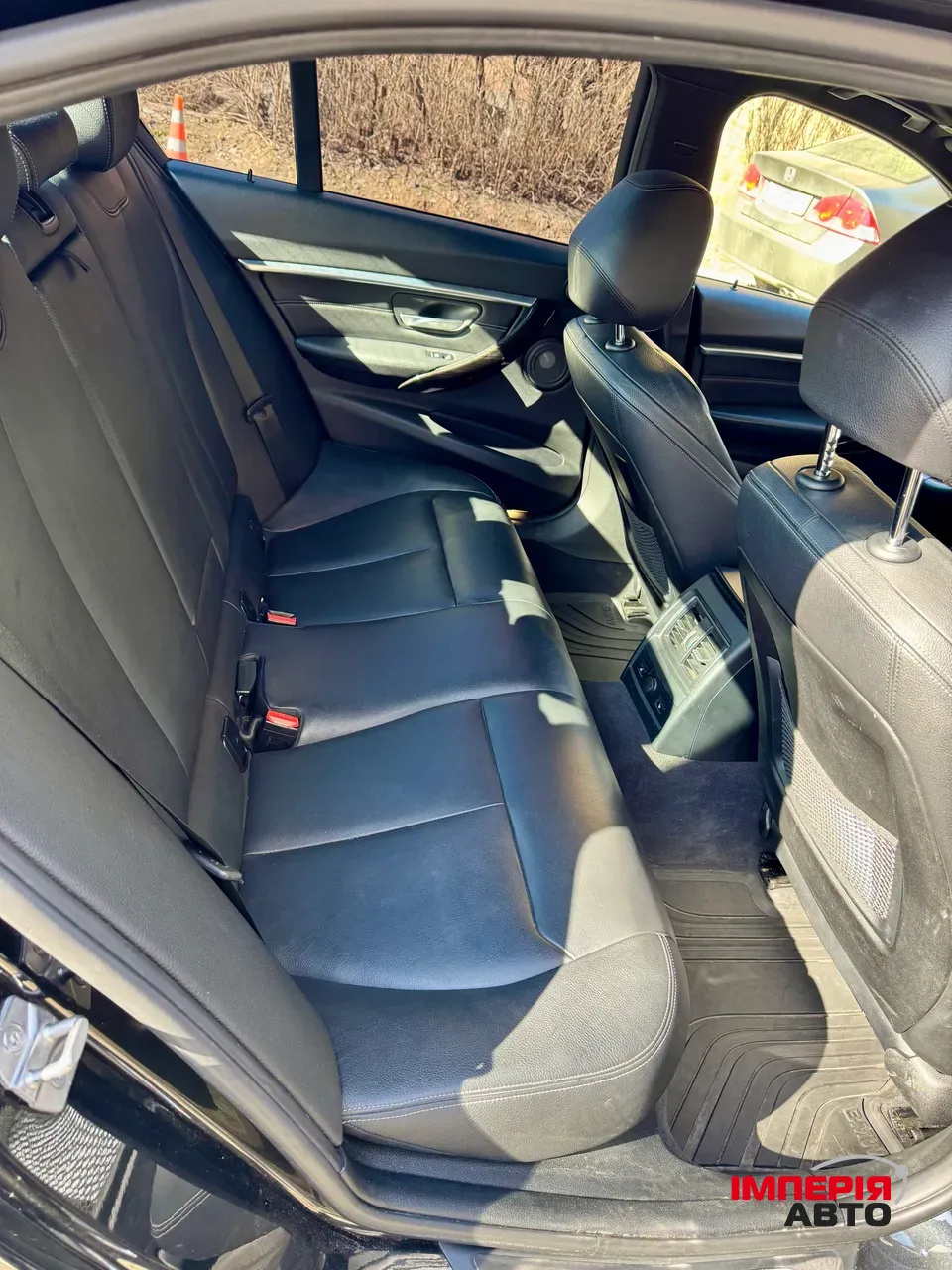 BMW 3 серії - фото 8