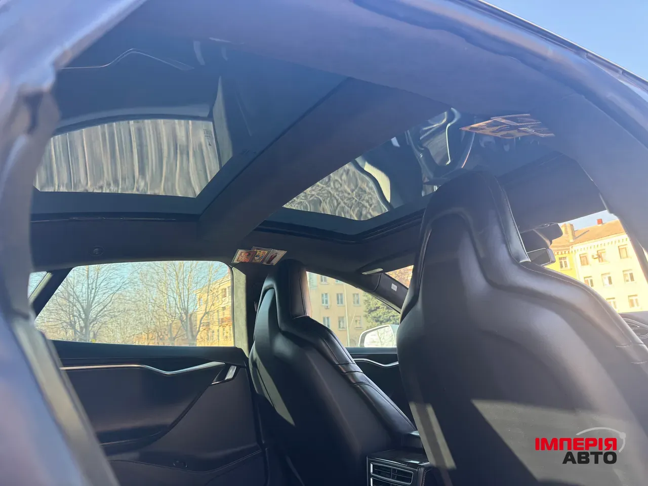 Tesla Model S - фото 13