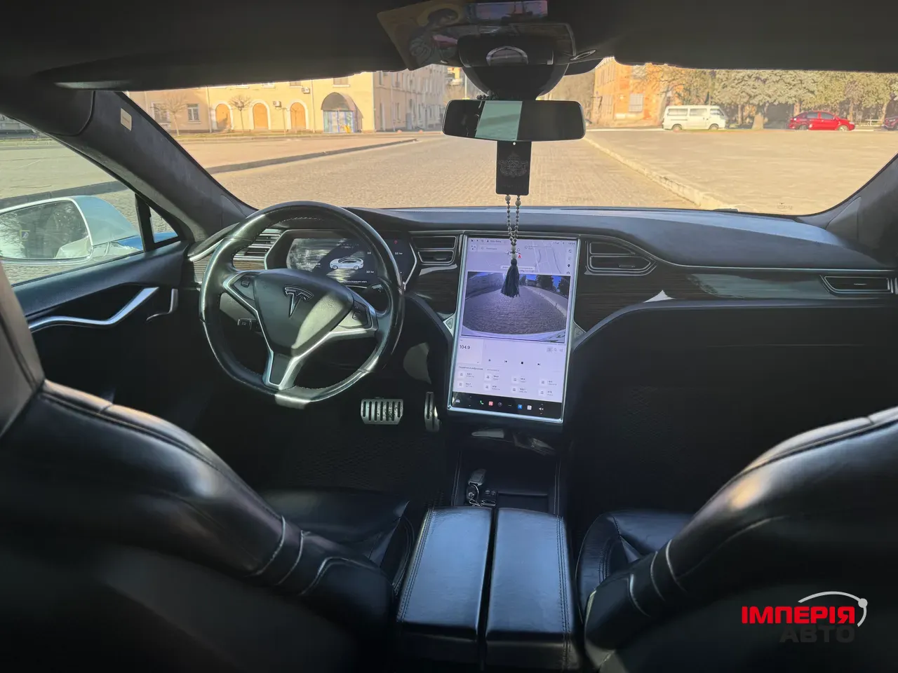 Tesla Model S - фото 12