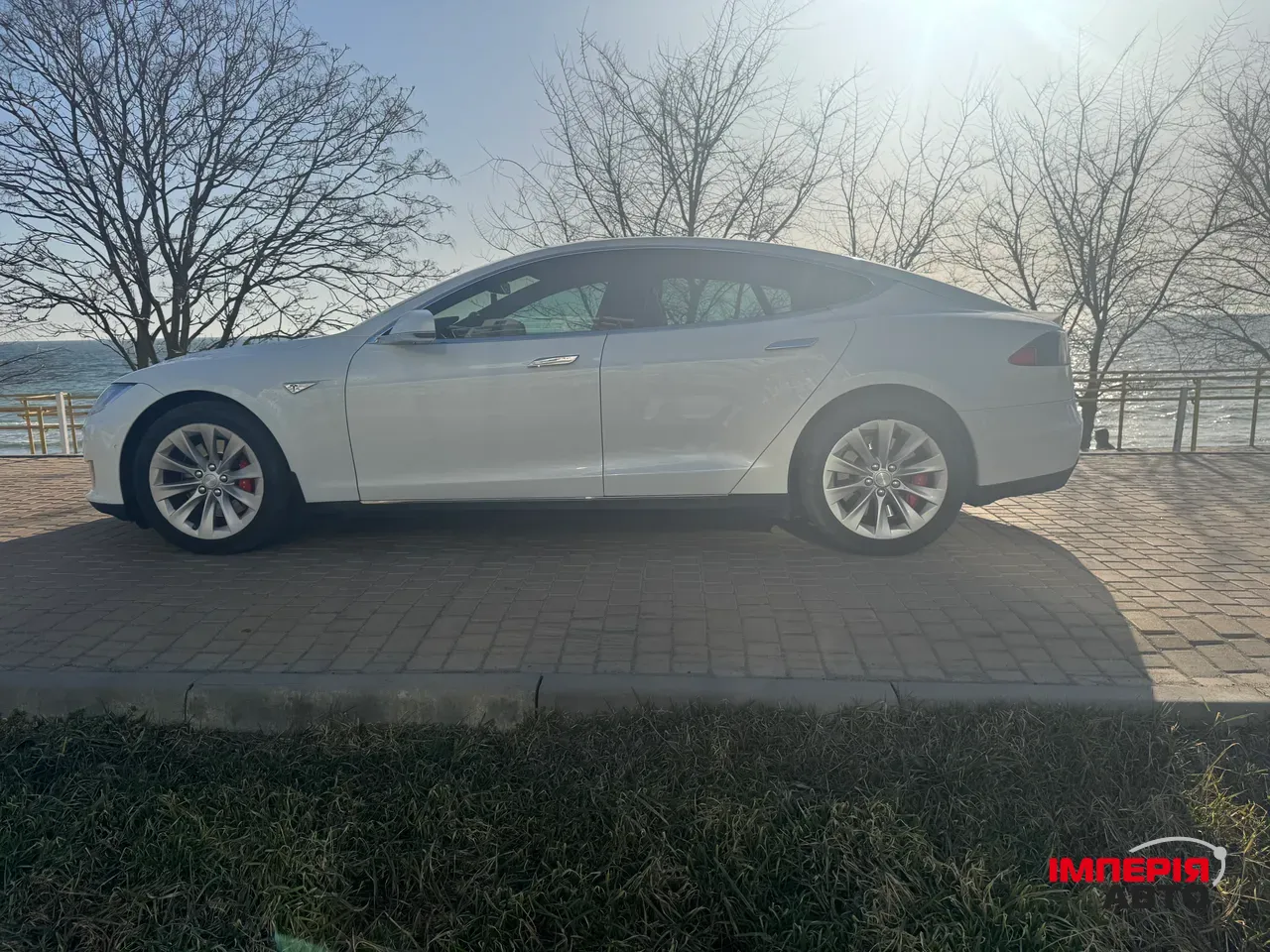 Tesla Model S - фото 5