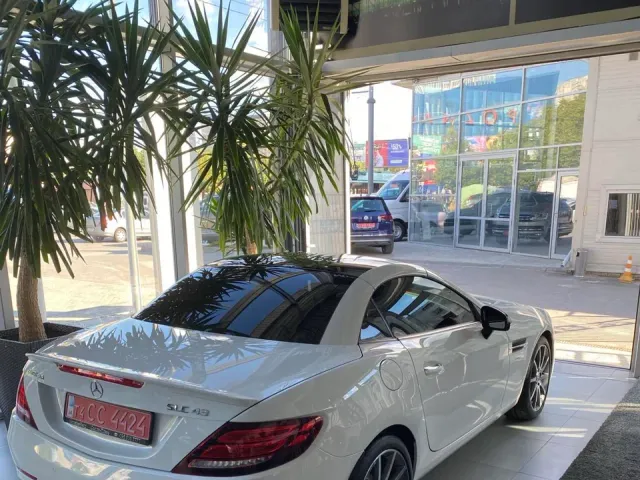 Mercedes-Benz SLC AMG - фото 1