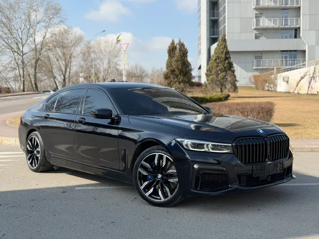 BMW 7 серії - фото 3