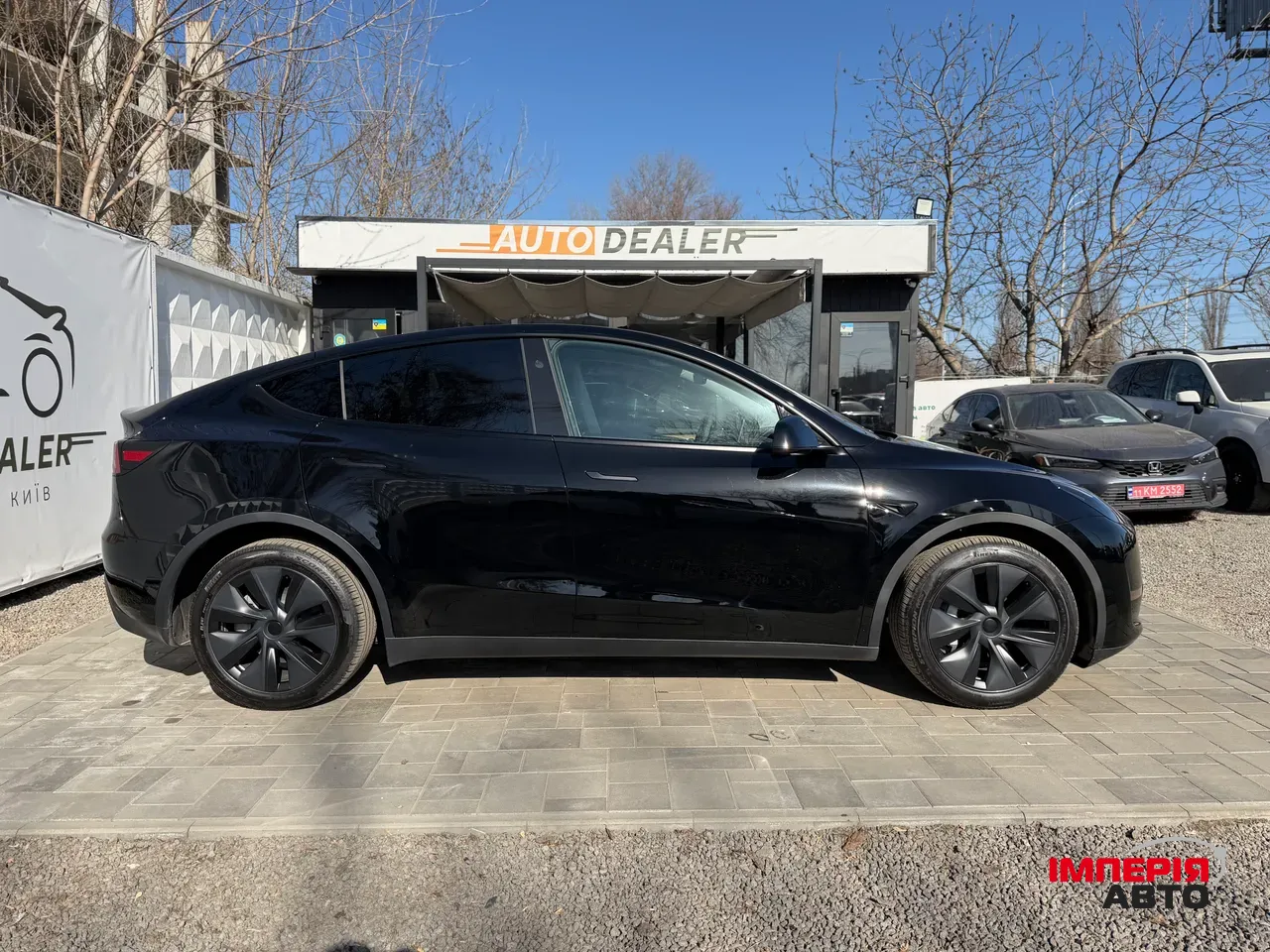 Tesla Model Y - фото 15