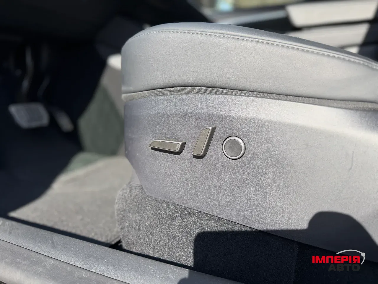 Tesla Model Y - фото 22