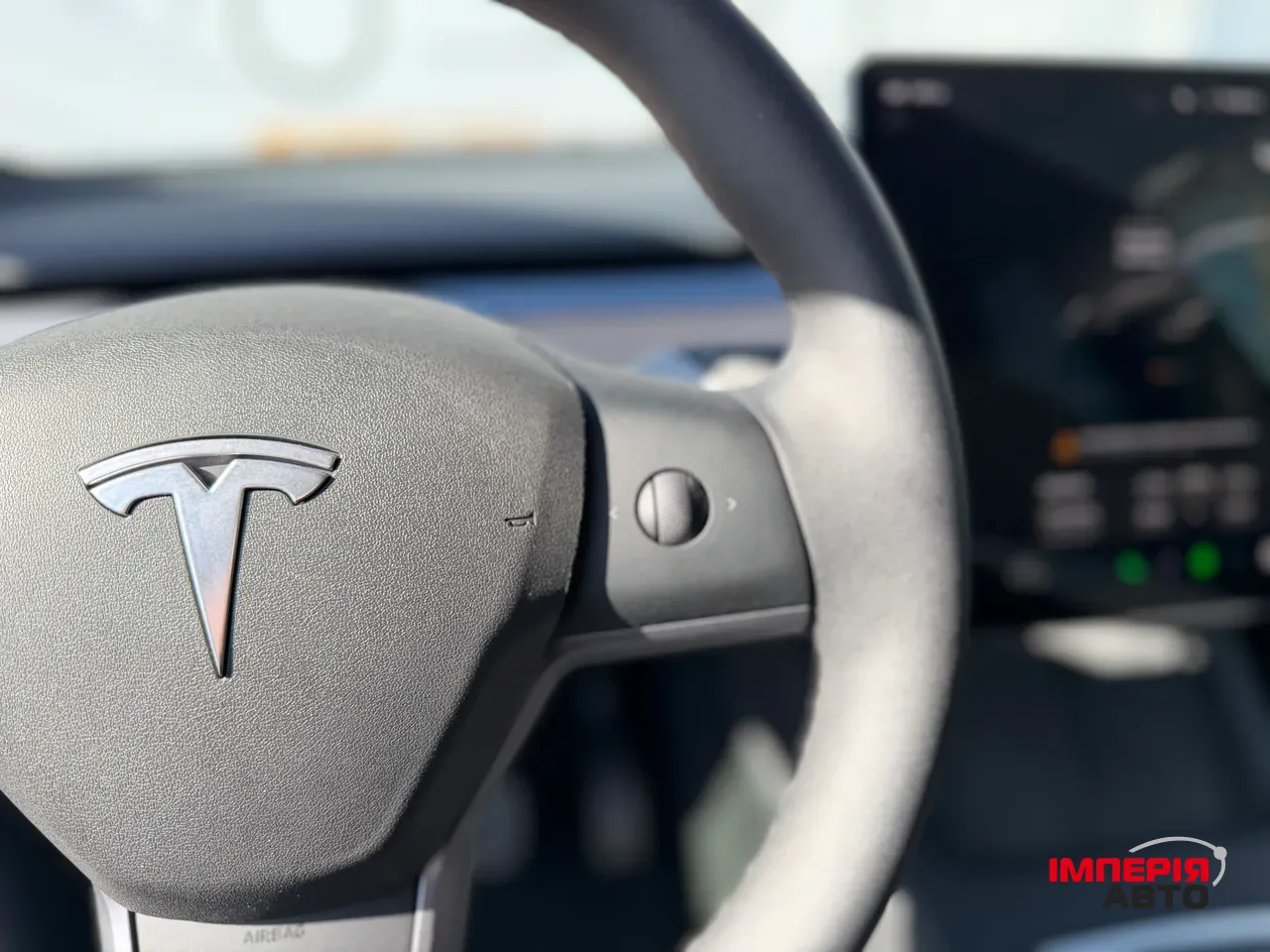 Tesla Model Y - фото 28
