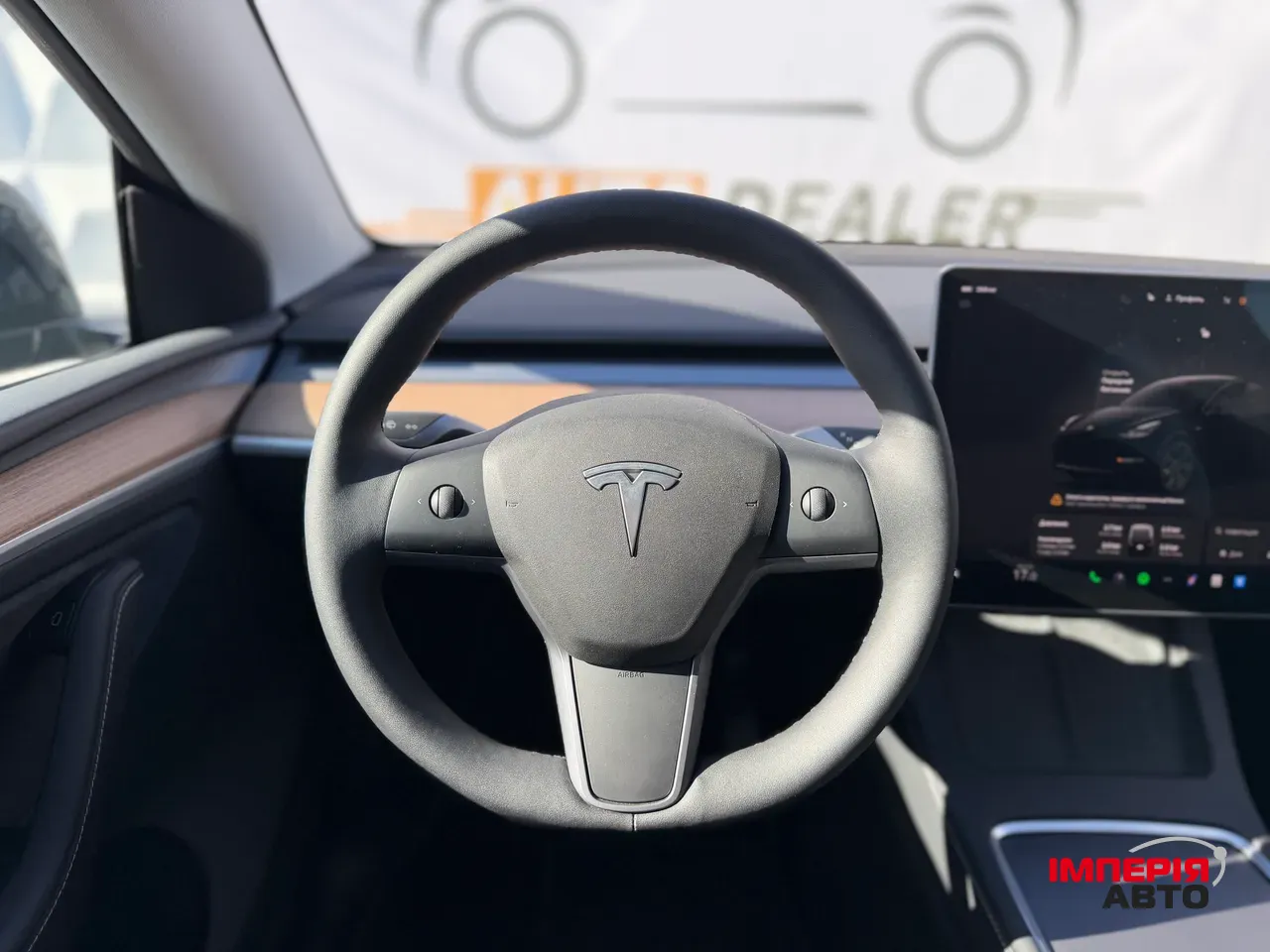 Tesla Model Y - фото 25