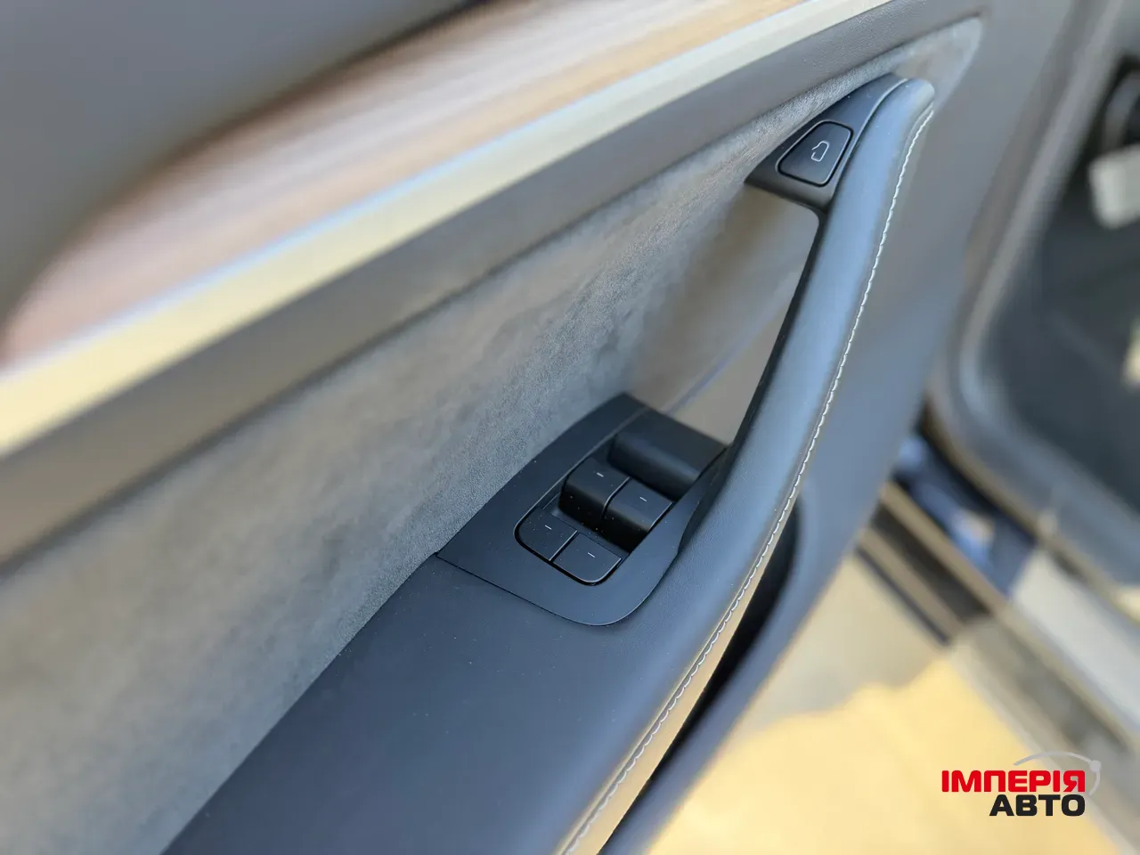 Tesla Model Y - фото 19