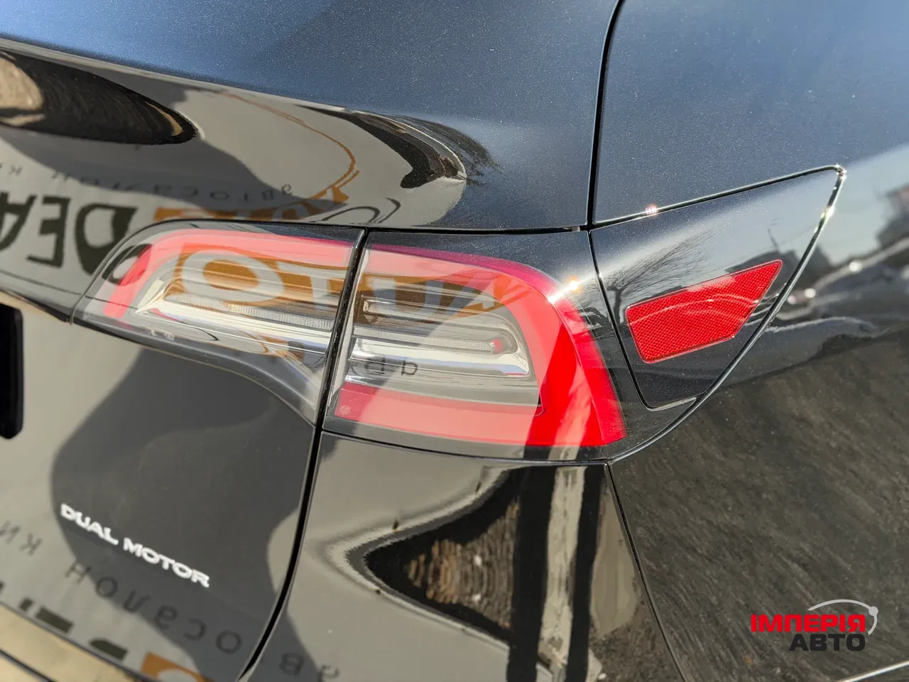 Tesla Model Y - фото 14