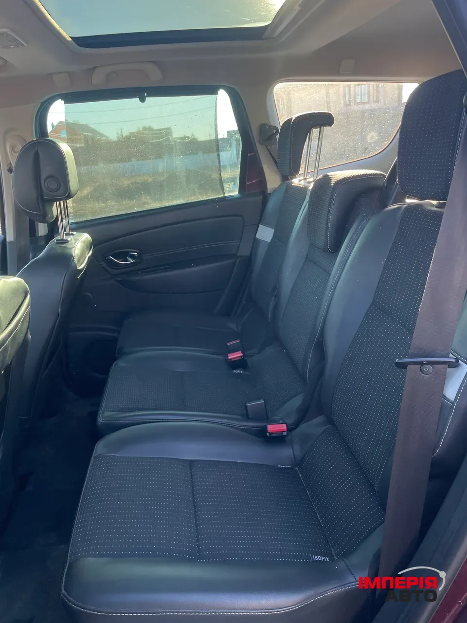 Renault Scenic - фото 9