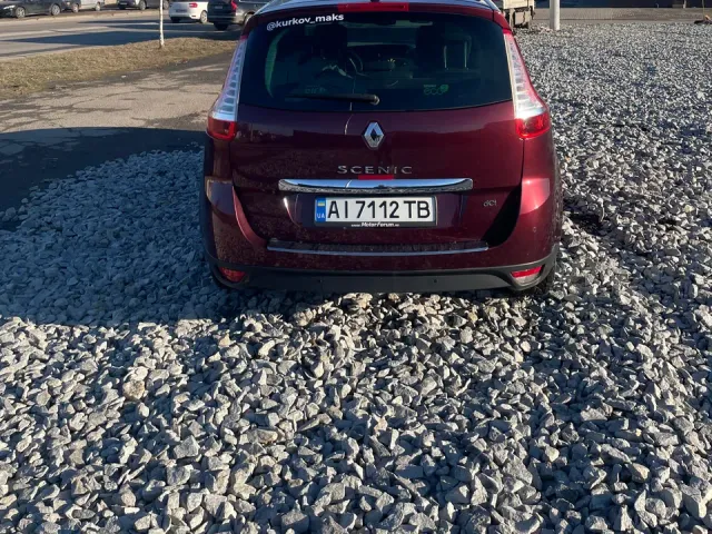 Renault Scenic - фото 3
